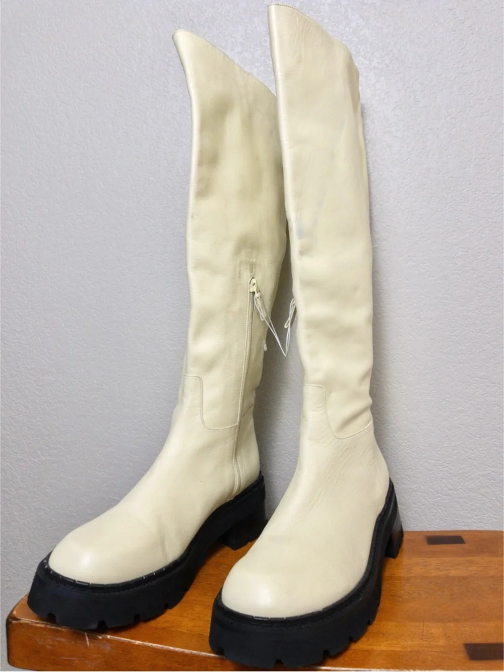 NWT By FAR Russel Lamb Leather Knee High Boot Ivory Chunky Lug Platform Size 38